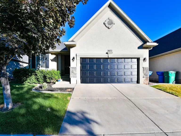 3675 West Plymouth Rock Cove Cv