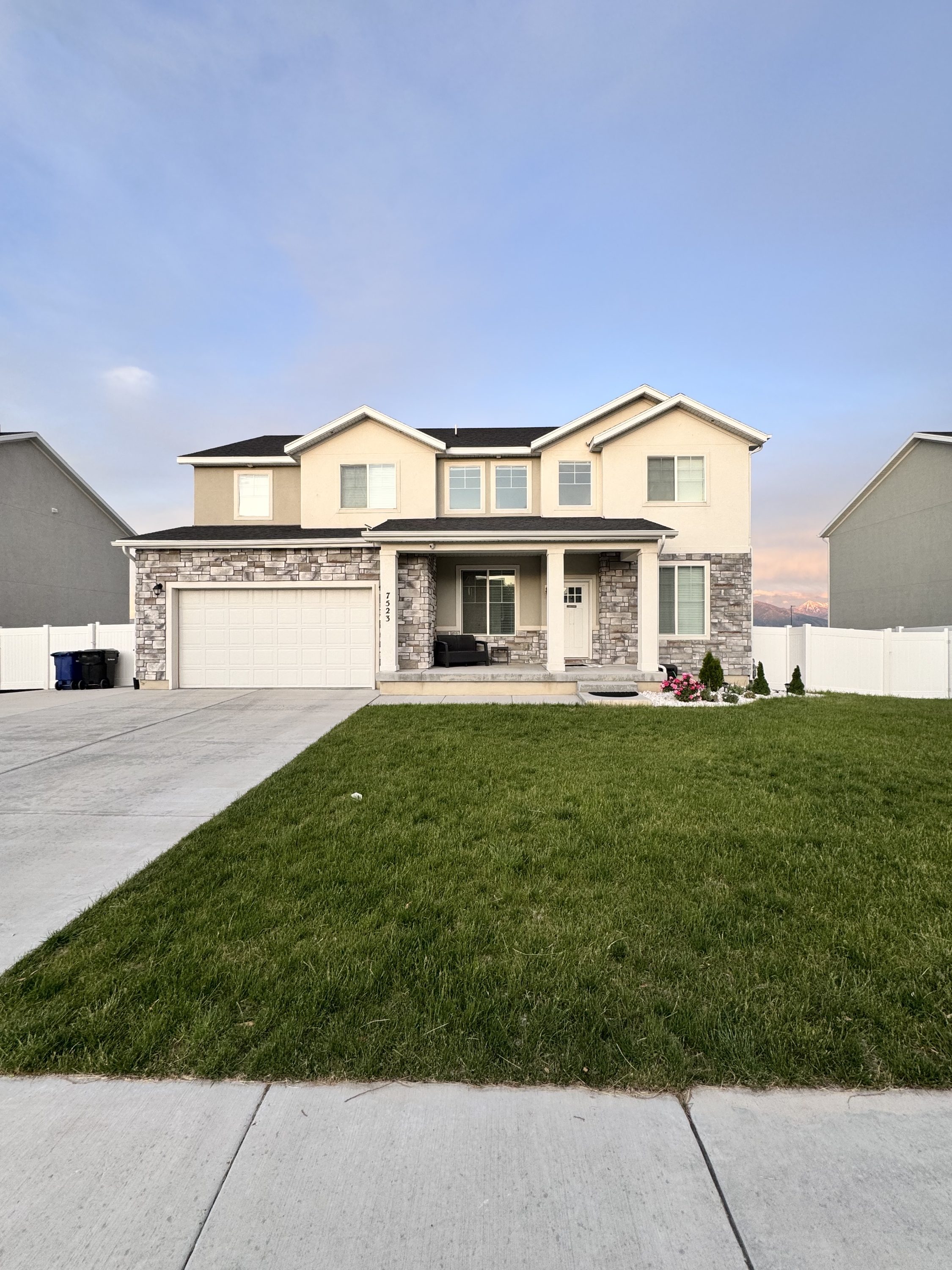 7523 S Wood Farms Dr